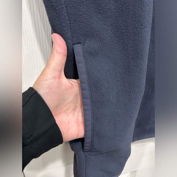 Cotopaxi Men's XL Amado Fleece Vest Graphite Blue NWT Cozy Soft - Picture 8 of 13